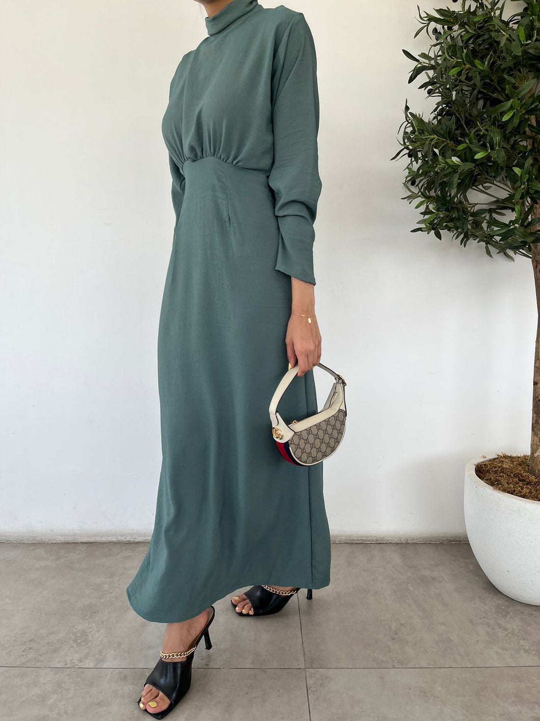 jasmin blue dress