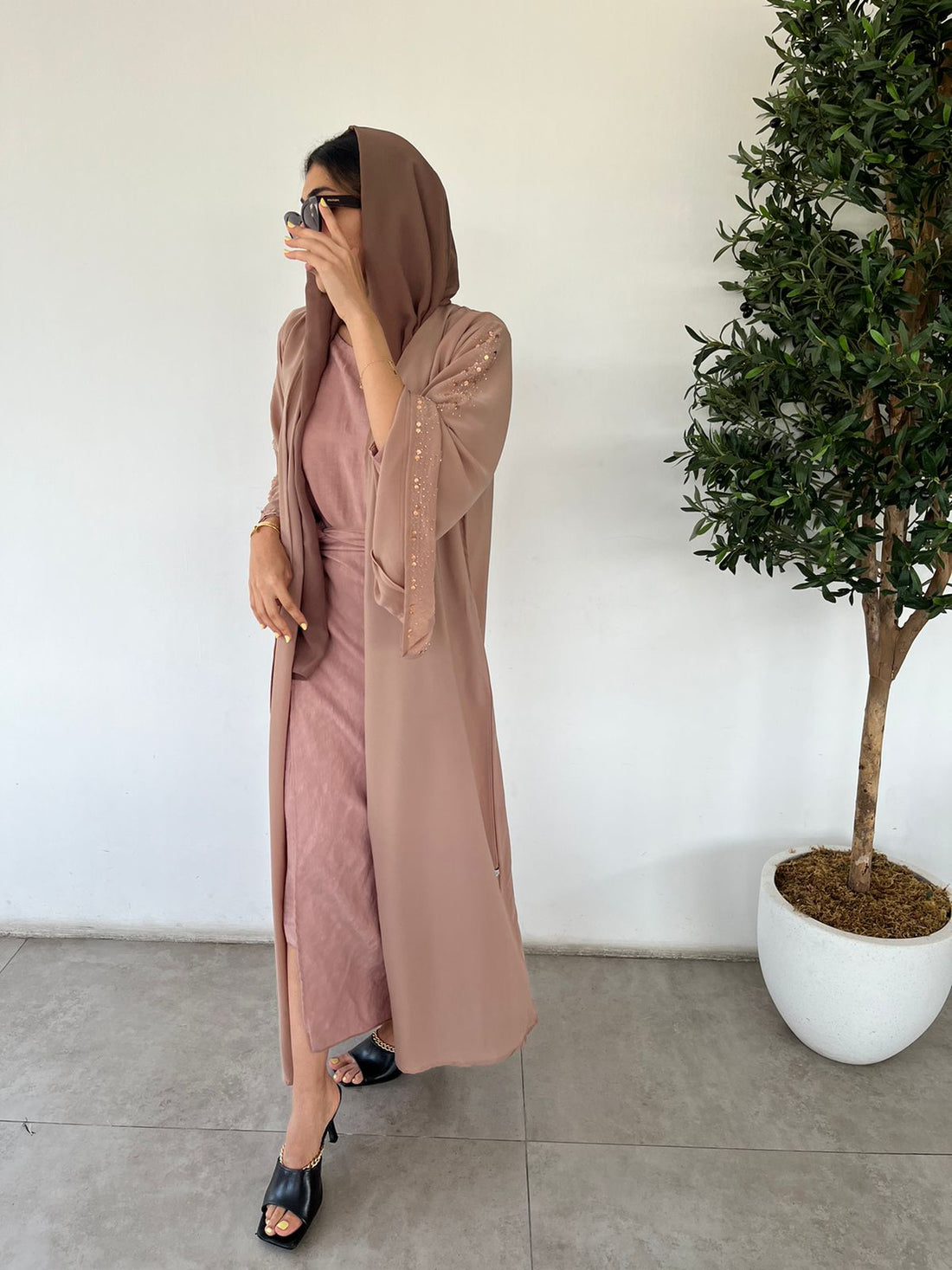 nude abaya