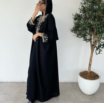 Crystals, Abaya
