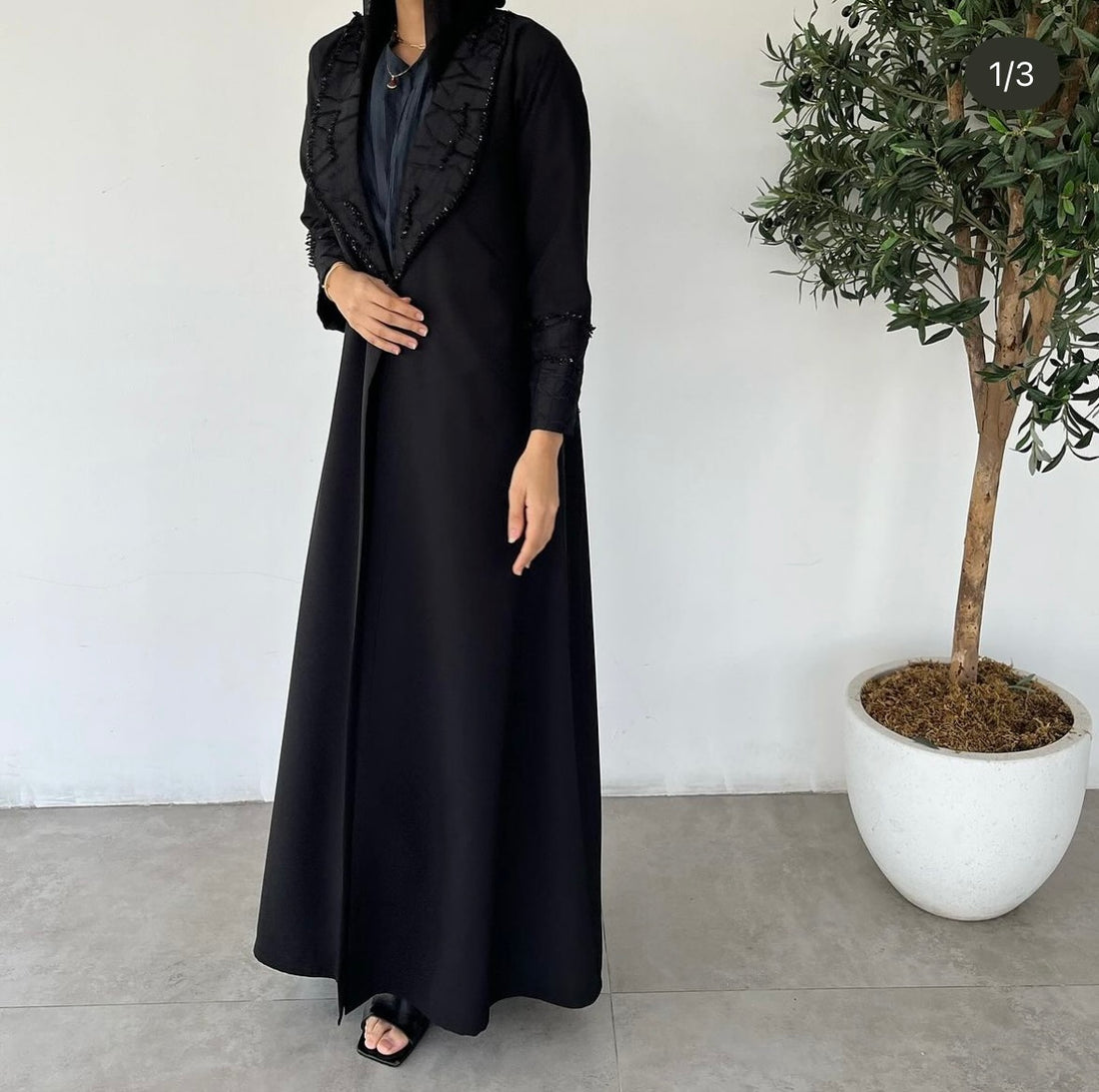 Black crystals, Abaya