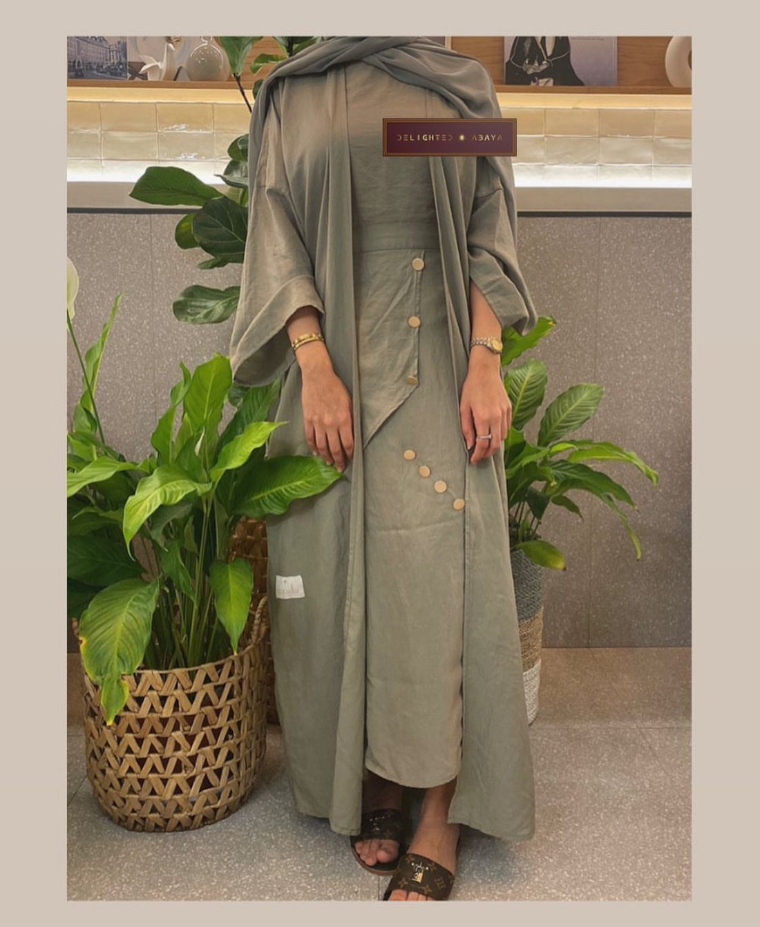 skirt suit