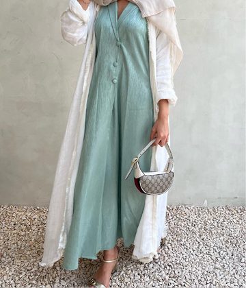 LUXURIOUS, BECAUSE YOU DESERVE FASHION